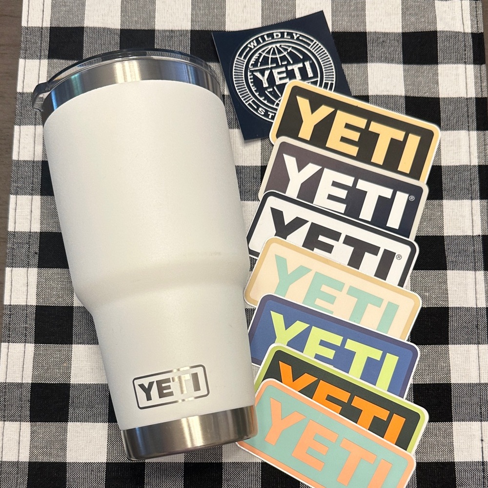 Yeti white 30 oz tumbler